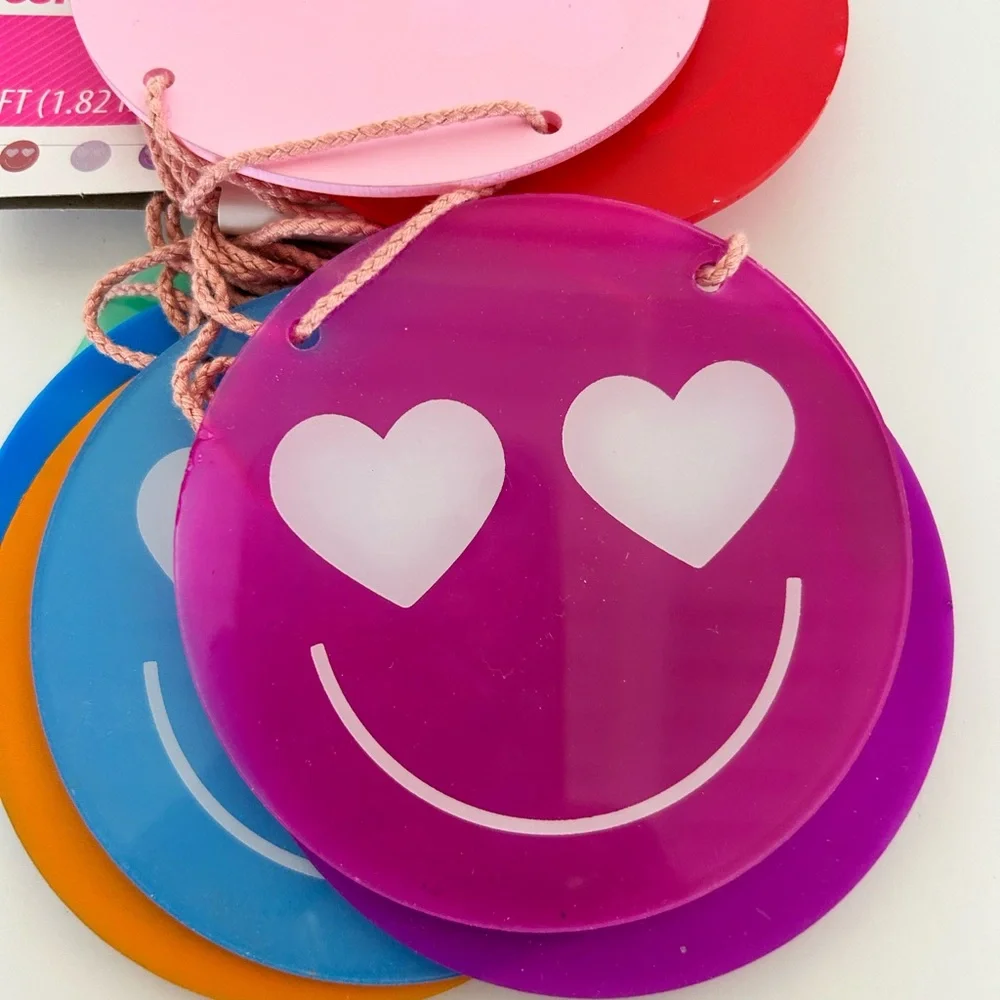 Valentine's Day Smiley Face Garland by Celebrate It NWT